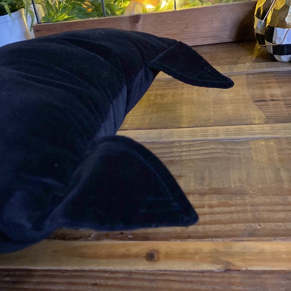 Pottery Barn Magic Cat Throw Pillow Retired & Rare 2015 Halloween Collection🐈⬛ - Picture 15 of 16